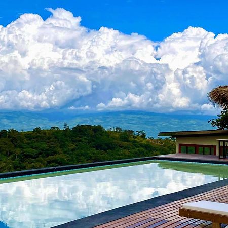 Exclusiva casa de selva en Yanashpa Village - Tarapoto Exterior foto